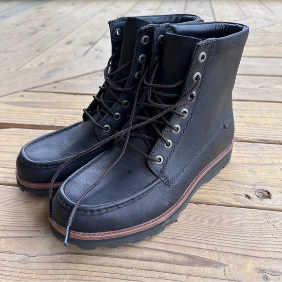 NWOT || Roots Combat Boots - Picture 1 of 9